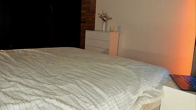 Rachel Rey online show from 11/19/25, 06:08