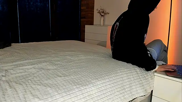 Rachel Rey online show from 12/01/25, 08:19