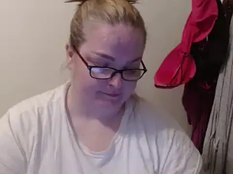 SexyWhiteChocolate online show from 01/08/25, 01:21