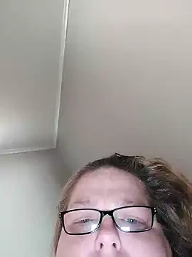 SexyWhiteChocolate online show from 09/11/25, 03:23