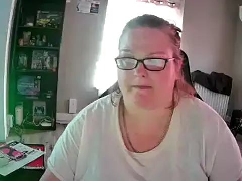 SexyWhiteChocolate online show from 09/13/25, 09:58