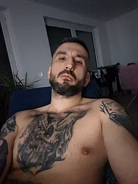 Snapshot of Mjuser666 chatting on 12/21/25, 09:44 Mjuser666 online show from 12/21/25, 09:44