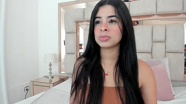 emma castilloo online show from 12/29/24, 04:19