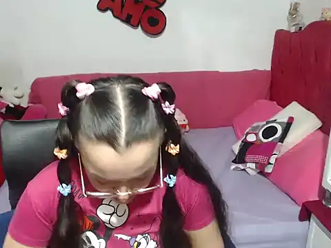 Angela 18honey online show from 11/06/25, 01:17