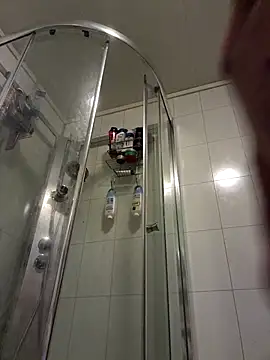 Snapshot of Machoviking1 chatting on 09/23/25, 12:19 Machoviking1 online show from 09/23/25, 12:19