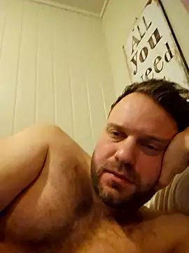 Snapshot of Machoviking1 chatting on 01/06/26, 10:34 Machoviking1 online show from 01/06/26, 10:34