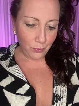 xsexycurvymilf online show from 01/15/25, 01:31