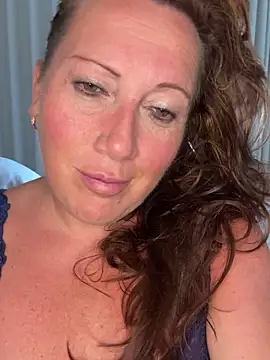 xsexycurvymilf online show from 09/11/25, 10:37
