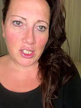 xsexycurvymilf online show from 10/02/25, 06:26