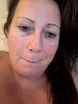 xsexycurvymilf online show from 11/27/25, 08:16