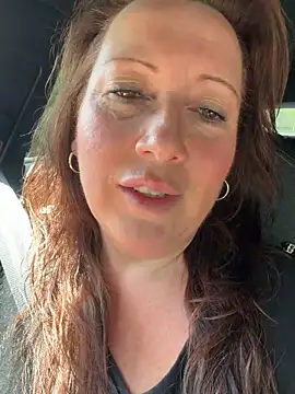 Snapshot of xsexycurvymilf chatting on 05/02/26, 10:20 xsexycurvymilf online show from 05/02/26, 10:20