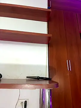 Snapshot of ivannapretyts chatting on 09/17/25, 04:41 ivannapretyts online show from 09/17/25, 04:41