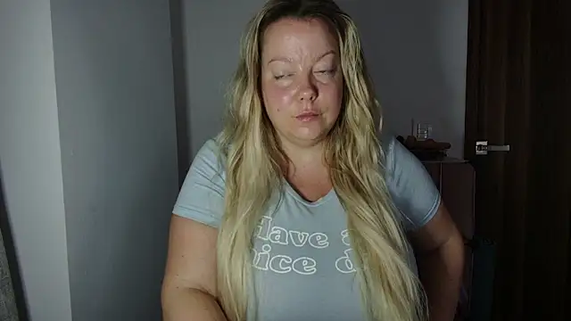 Snapshot of Beauty4AGent chatting on 01/13/26, 01:49 Beauty4AGent online show from 01/13/26, 01:49