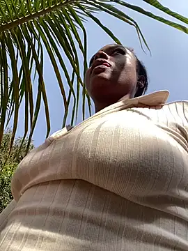 Dellah26 online show from 02/08/25, 12:17