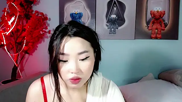 Snapshot of ichiben chatting on 12/19/24, 08:34 ichiben online show from 12/19/24, 08:34