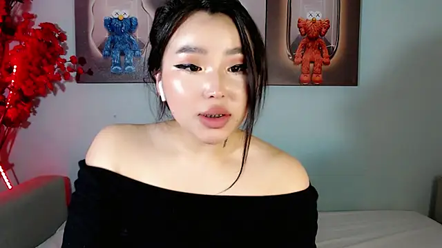 Snapshot of ichiben chatting on 02/25/25, 06:09 ichiben online show from 02/25/25, 06:09