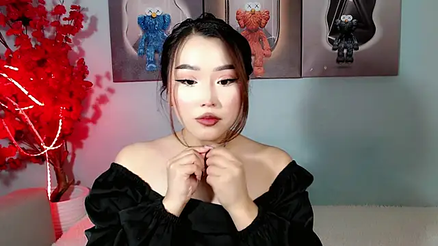 Snapshot of ichiben chatting on 12/20/25, 12:29 ichiben online show from 12/20/25, 12:29