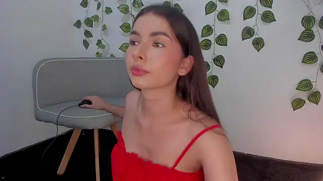 Snapshot of Coralinee_01 chatting on 12/01/24, 08:42 Coralinee 01 online show from 12/01/24, 08:42