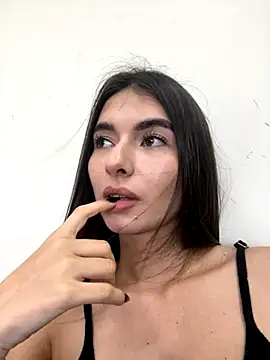 Snapshot of Coralinee_01 chatting on 10/30/25, 03:46 Coralinee 01 online show from 10/30/25, 03:46