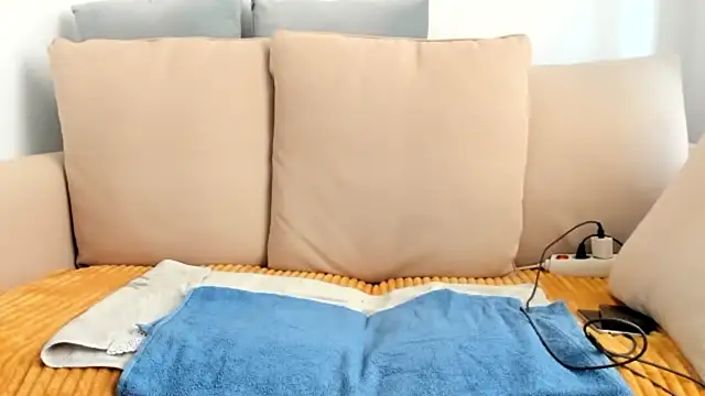 emmita69  online show from 01/13/25, 04:30