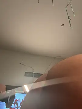 Snapshot of Your_Going2Luv_Me chatting on 12/08/24, 05:55 Your Going2Luv Me online show from 12/08/24, 05:55