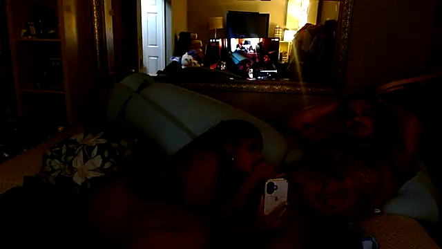 Snapshot of Your_Going2Luv_Me chatting on 12/19/24, 10:13 Your Going2Luv Me online show from 12/19/24, 10:13