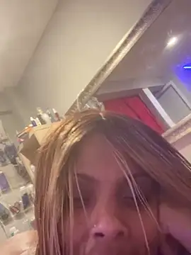 Snapshot of Your_Going2Luv_Me chatting on 01/25/25, 11:13 Your Going2Luv Me online show from 01/25/25, 11:13