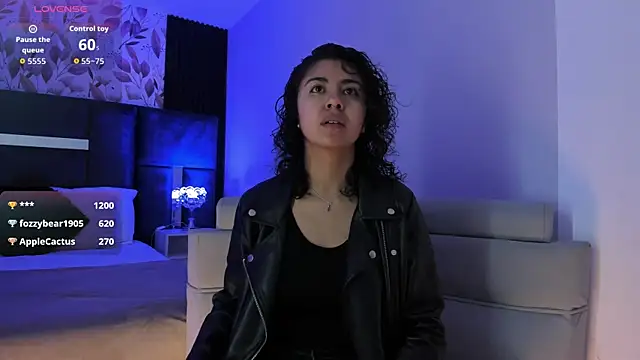 Amareto  online show from 10/04/25, 11:52