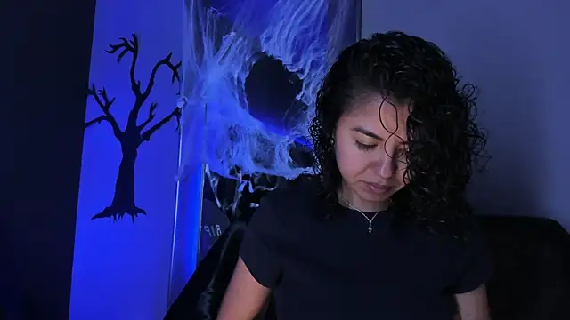 Amareto  online show from 10/26/25, 11:49