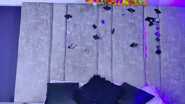 Amareto  online show from 10/29/25, 11:12