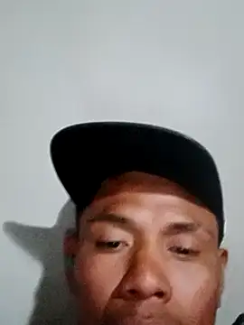 Snapshot of Moreno1813 chatting on 02/17/25, 06:53 Moreno1813 online show from 02/17/25, 06:53