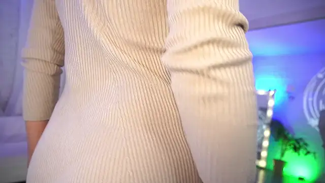 Snapshot of NovaMaria chatting on 03/14/25, 12:40 NovaMaria online show from 03/14/25, 12:40