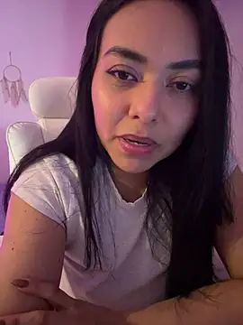 Snapshot of PetitLumiere chatting on 02/03/25, 12:58 PetitLumiere online show from 02/03/25, 12:58