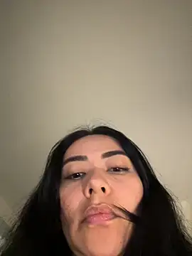 Snapshot of PetitLumiere chatting on 01/12/26, 01:11 PetitLumiere online show from 01/12/26, 01:11