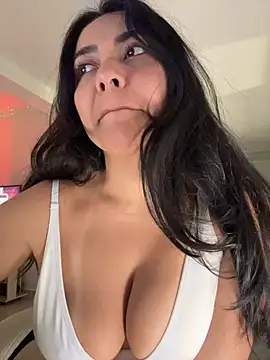 Snapshot of PetitLumiere chatting on 01/15/26, 05:12 PetitLumiere online show from 01/15/26, 05:12