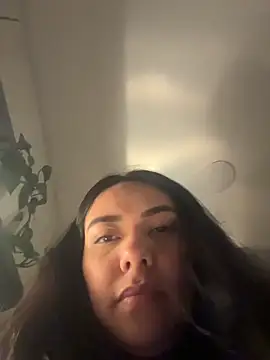 Snapshot of PetitLumiere chatting on 02/03/26, 05:05 PetitLumiere online show from 02/03/26, 05:05