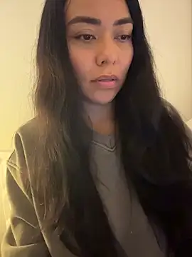 Snapshot of PetitLumiere chatting on 02/04/26, 04:29 PetitLumiere online show from 02/04/26, 04:29