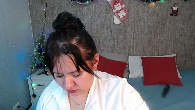 dannarossy  online show from 12/24/24, 06:44