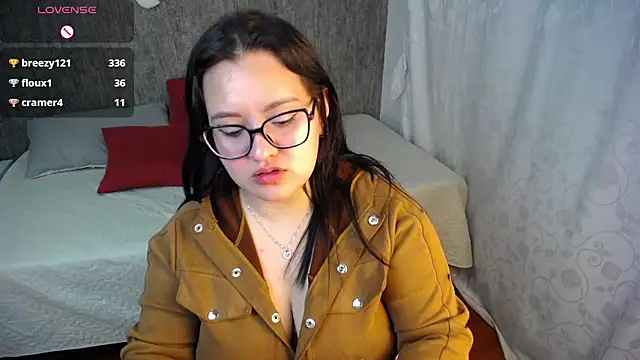 dannarossy  online show from 01/04/25, 07:24