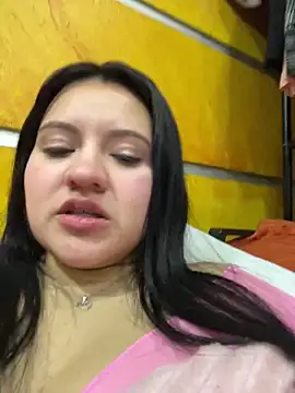 dannarossy  online show from 01/18/25, 08:31