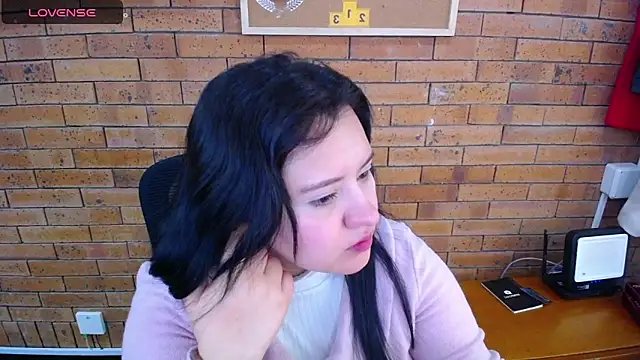 dannarossy  online show from 02/22/25, 01:24