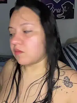 dannarossy  online show from 10/17/25, 10:45