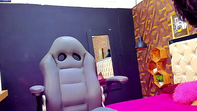 Snapshot of deyy_madissonn chatting on 12/10/24, 07:54 deyy madissonn online show from 12/10/24, 07:54