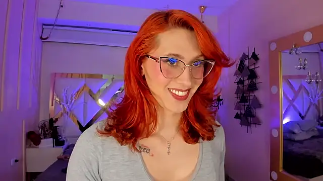 Juliana Saenzz online show from 03/03/25, 12:16