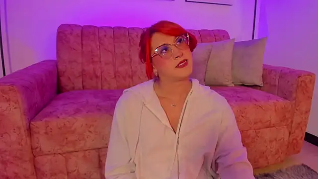 Juliana Saenzz online show from 09/11/25, 01:49