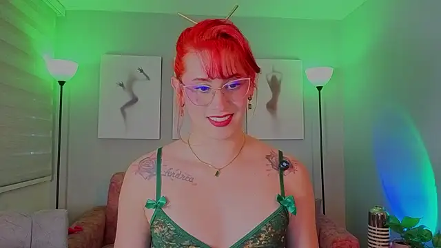 Snapshot of Juliana_Saenzz chatting on 03/17/26, 10:35 Juliana Saenzz online show from 03/17/26, 10:35
