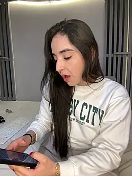 Victoria-And1 online show from 10/07/25, 02:20