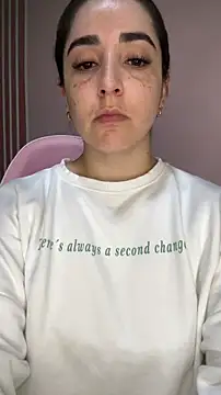 Snapshot of Victoria-And1 chatting on 01/09/26, 02:36 Victoria-And1 online show from 01/09/26, 02:36