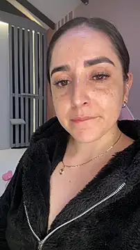 Snapshot of Victoria-And1 chatting on 01/10/26, 02:13 Victoria-And1 online show from 01/10/26, 02:13