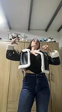 Snapshot of Victoria-And1 chatting on 01/10/26, 11:42 Victoria-And1 online show from 01/10/26, 11:42